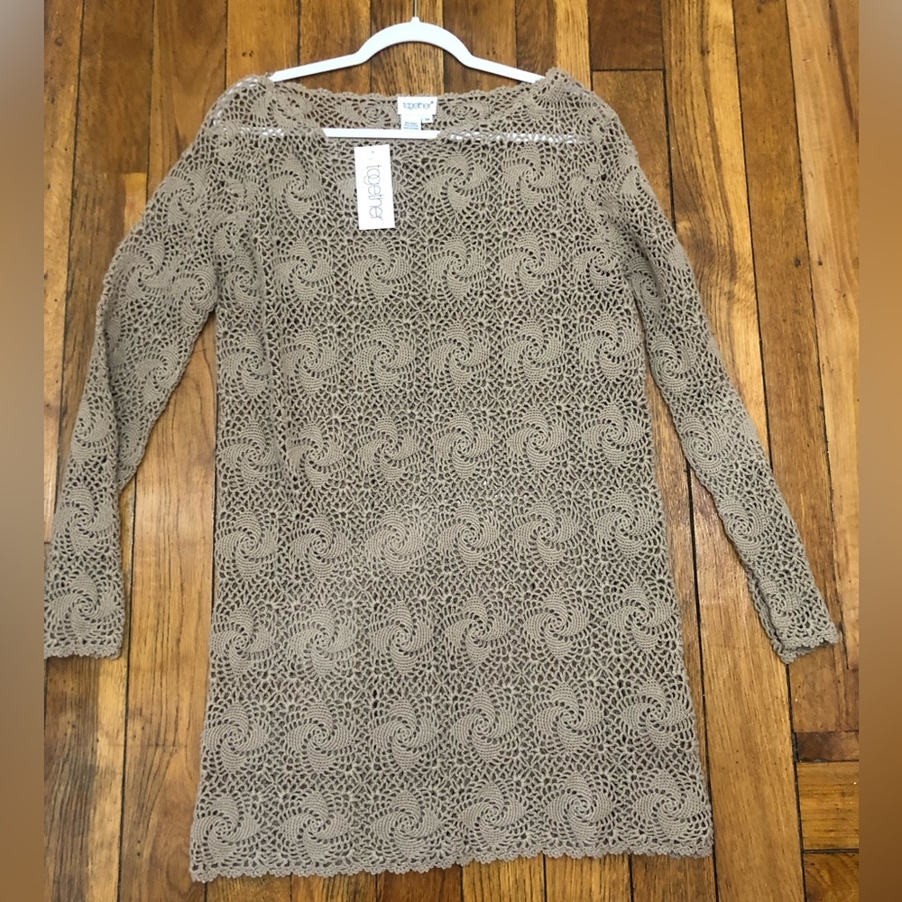 Tunic - Picture 9 of 12